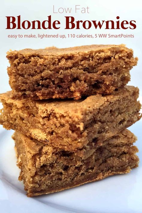 This easy Blond Brownie Recipe uses melted butter, so there's no creaming of butter and sugar required, making them really easy to stir together. And even though they're lower in fat, they still bake up rich and chewy. #easyblondebrownies #easyblondies #lowfatblondebrownies #lowfatblondies #blondebrownies #blondies Brownie Recipes From Scratch, Blonde Brownies Recipe, Ww Dessert Recipes, Blonde Brownie Recipe, Blonde Brownie, Autumn Village, Blonde Brownies, Blondies Recipe, Ww Desserts