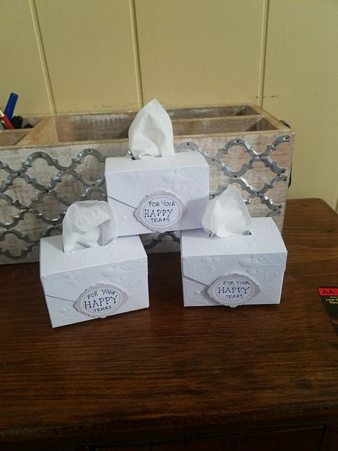 Wedding DIY: Mini box of 1 tissue "For Your HAPPY Tears! Tissue Decorations, For Your Happy Tears, Cheer Banquet, Wedding Tissues, Wedding Ceremony Unity, Wedding Send Off, Wedding Unity, Unity Ceremony, Mini Box