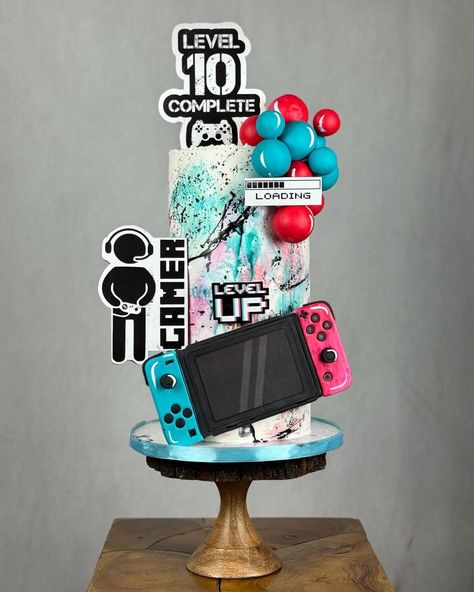 Arcade Party Cake, Gamer Cake Ideas Boys, Gamer Birthday Cake, Nintendo Cake, Playstation Cake, Luke 7, Arcade Birthday, Gamer Cake, Arcade Birthday Parties