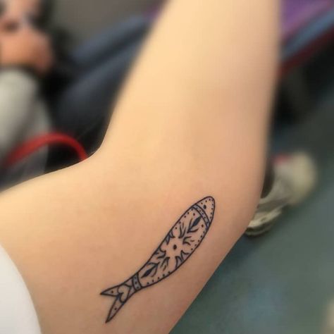 Sardine Tattoo, German Tattoo, Next Tattoo Ideas, Piercings And Tattoos, Pattern Tattoo, Painting Tile, Next Tattoo, Skin Art, Body Mods