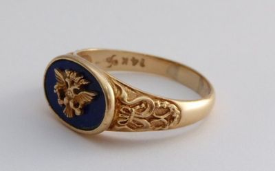 Antique Signet Ring, Antique Mens Rings, Mens Rings Fashion, Men Rings, Signet Ring Men, Mens Gold Jewelry, Family Jewellery, Jewelry Lookbook, Handmade Rings