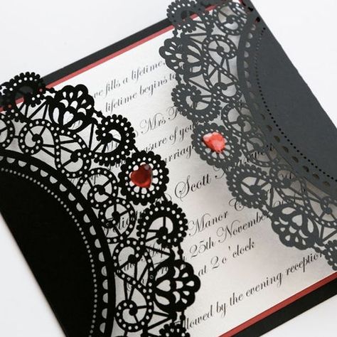 Red and Black Moody Gothic Wedding theme for Your Big Day – Clear Wedding Invites Gothic Wedding Theme, Vampire Wedding, Black Red Wedding, Vintage Wedding Stationery, Masquerade Wedding, Trendy Wedding Invitations, Goth Wedding, Dark Wedding, Lace Doily