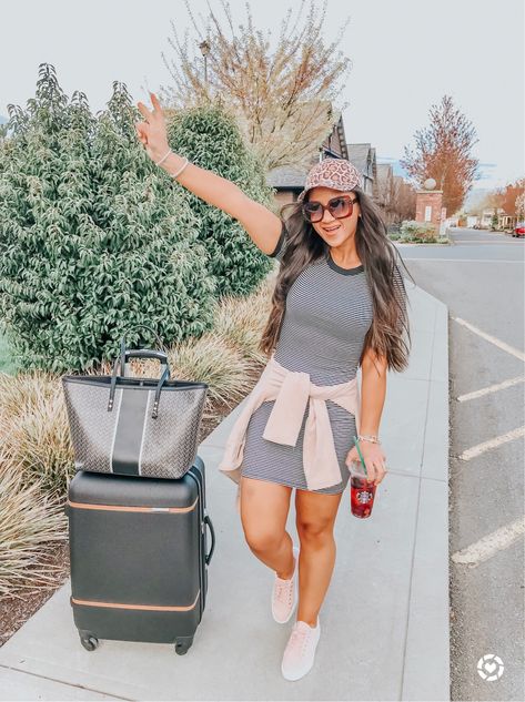 Comfy outfit for a flight. Seattle Airport. Travel Outfit, Airport Outfit, Blush Jacket, Casual Sneakers, Round Shaped Sunglasses, Leopard Hat, Striped Dress,What to wear for a flight,   #TravelBlogger #travel #flight #airport #vegas  #airportfashion #airportoutfit #travelstyle #outfitoftheday #airportstyle#outfitinspo #casualstyle Las Vegas Summer Outfit Ideas Casual, Comfortable Las Vegas Outfit, Las Vegas Outfit Spring Casual, Vegas Day Outfit Fall, Vegas Day Outfit Spring, Vegas Day Outfit Summer, Vegas Outfit Ideas Fall, Las Vegas Summer Outfit Ideas, Packing For Vegas