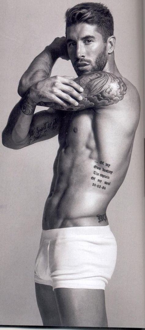 Cr7 Tattoo, Sergio Ramos Body, Men In Boxers, Mixed Guys, Perfect Physique, Cr7 Jr, Mens Health Magazine, Boy Tattoos, Men’s Health