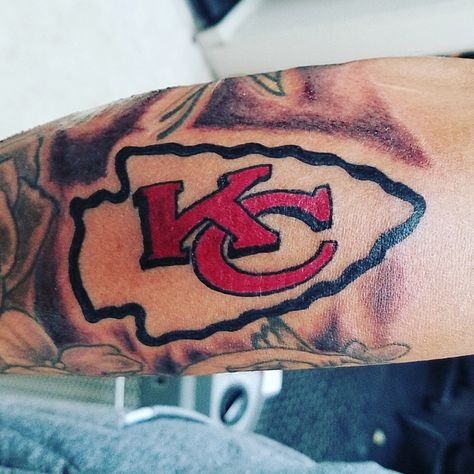 Chiefs Logo Kansas City | By Manny Mendez | Done at Balam Tattoo studio | Jul 28th 2019 | 1113379 Kansas Tattoo Ideas, Kc Chiefs Tattoo For Women, Kansas City Chiefs Tattoo, Kc Tattoo, Chiefs Tattoo, Sport Tattoos, Red Kingdom, Kansas City Chiefs Logo, Aesthetic Tattoos