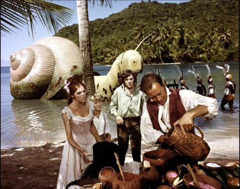 The original 'Doctor Dolittle' film with Rex Harrison Anna And The King, Songs From Movies, Princess Buttercup, 70s Uk, Dr Doolittle, 1960s Movies, Rex Harrison, Movie Wardrobe, Terence Stamp