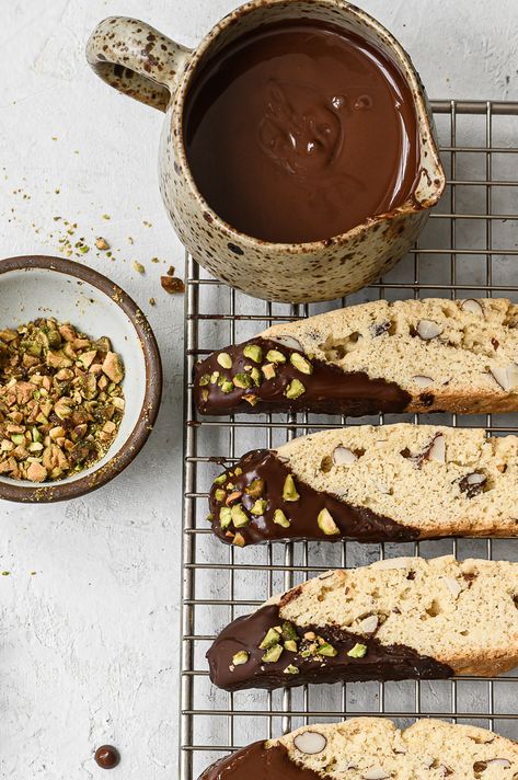 Chocolate Dipped Biscotti, Chocolate Bowl, How To Temper Chocolate, Almond Chocolate, Almond Biscotti, Biscotti Recipe, Chocolate Nuts, Chocolate Glaze, Dried Cherries