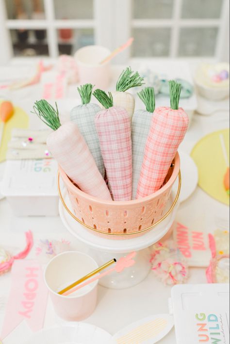 Create a fun and easy Easter tablescape for your Easter celebration. #easter #rejoice #easterparty #easterbunny #homedecor #homestyling #desserttable #targetfinds #partyplanning #partydecor #stayathomemom #momlife #etsy #etsyshop #target Pascuas Ideas, Easter Dessert Table, Easter Photo Props, Easter Table Centerpieces, Easter Birthday Party, Easter Essentials, Etsy Decor, Dessert Table Decor, Easter Table Settings