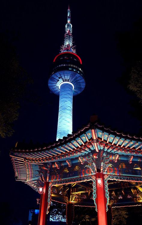 Namsan tower . Seoul South Korea Seoul Photography, Seoul Night, Namsan Tower, Korea Wallpaper, Seoul Travel, South Korea Seoul, South Korea Travel, Korea Travel, Travel South