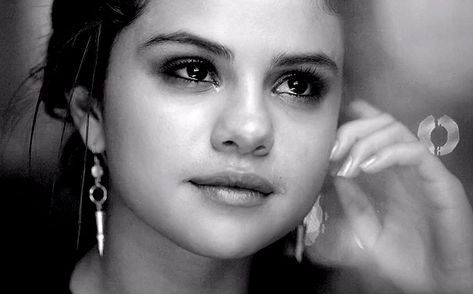 Watch Selena Gomez's sad video for 'The Heart Wants What It Wants' Selena Gomez Music Videos, Heart Wants What It Wants, Selena Selena, Selena Gomez Music, Alex Russo, Miguel Bose, Slow Songs, Jennette Mccurdy, Disney Music