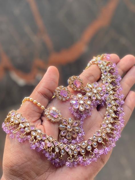 Lavender Jewelry Indian, Lavender Indian Jewelry, Indian Jwellary Aesthetic, Lavender Earrings Indian, Desi Jewellery, Lavender Jewellery, Punjabi Jewelry, Indian Wedding Jewelry Sets, Fancy Jewelry Necklace