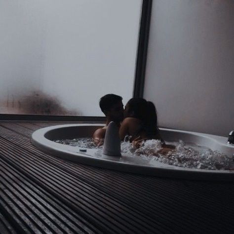 Bath Couple, Goals Pictures, Boyfriend Goals, Photo Couple, Cute Relationship Goals, Two People, Hopeless Romantic, Instagram Foto, Life Goals