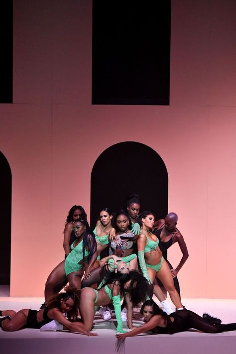 Savage X Fenty Show Presented By Amazon Prime Video - Inside Savage X Fenty Runway, Savage Fenty Photoshoot, Fenty Fashion Show, Fenty Fashion, Parris Goebel, Savage X Fenty Show, Alek Wek, Hadid Sisters, Cindy Kimberly