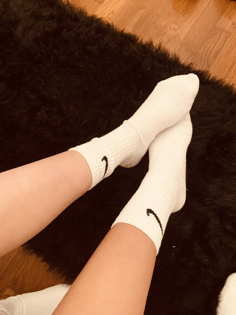 Nike Socks Aesthetic, Socks Aesthetic, Cute Nike Outfits, Foot Socks, Nike Socks, Cozy Socks, White Socks, Cute Nikes, Turkish Beauty