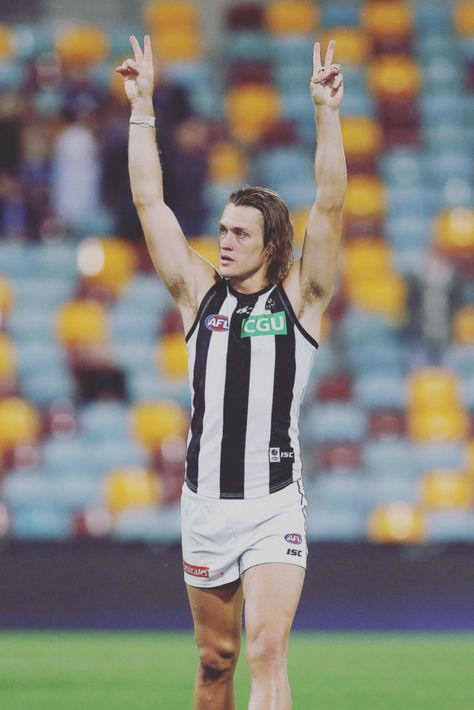 Darcy Moore, Jane Moore, Collingwood Football Club, Melbourne Cricket Ground, The Three Sisters, Australian Football, Football Hall Of Fame, Three Sisters, Knee Injury