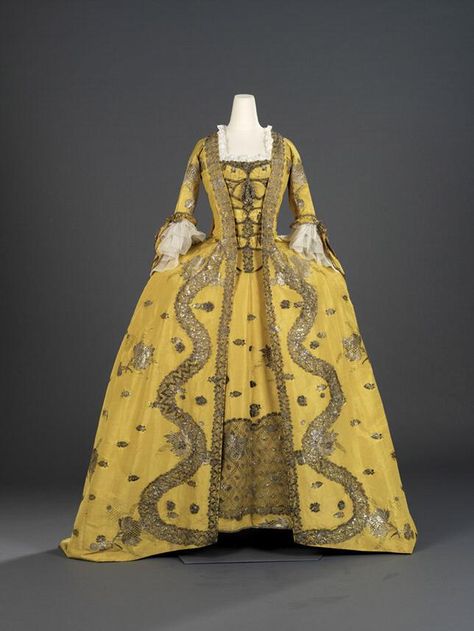 Lauren Deutsch on Twitter: "Talking about 18th century women has got me inspired. So here is a 1750s Spitalfield silk Robe a la francaise with brocaded silver thread @ROMtoronto. It is is kind of similar to a piece of fabric that @cynthiawriter showed the teachers at #GWTI #FashionHistory… https://t.co/Tq12k8Ea3L" Antoine Watteau, 18th Century Gown, 1700 Fashion, 18th Century Dress, Rococo Fashion, 18th Century Costume, 18th Century Clothing, Century Dress, Period Clothing