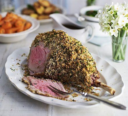 Wine Gravy, Red Wine Gravy, Leg Of Lamb, Lamb Dishes, Meat Dinners, Bbc Good Food Recipes, Lamb Recipes, Roast Beef, Parsley