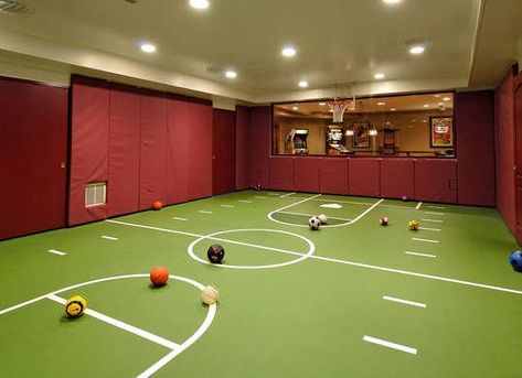 Sports Pitch | Basement Ideas (Photo: Bob Narod Photography; BOWA) Basement Gym Ideas, Indoor Sports Court, Home Basketball Court, Soccer Room, Indoor Basketball Court, Basement Gym, Basement Playroom, Indoor Basketball, Playroom Design