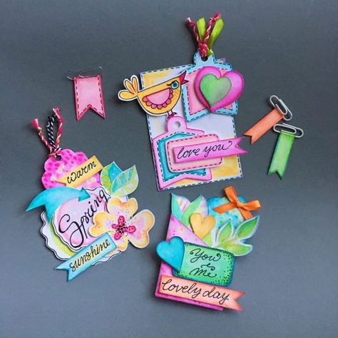 Embellishments For Cards, Diy Embellishments Scrapbook, Paper Hearts Origami, Embellishments Diy, Scrapbook Embellishments Diy, Diy Embellishments, Decorated Envelopes, Easy Candles, Embellishment Diy