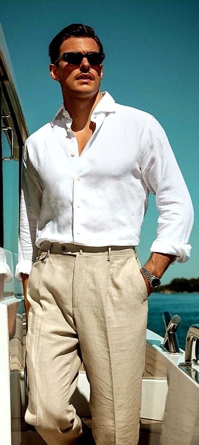 Lookbook Fashion Men Office Old Money, Old Money Men, Tan Outfit, Money Men, Beach Outfit Men, Old Money Fashion, Money Shirt, Money Fashion, Summer Beach Outfit