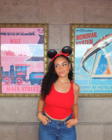 truly the most magical place on earth 🩷 @hm @targetstyle @disney @waltdisneyworld @notyourmothers #disney #disneyworld #disneyretro #disneystyle #disneyland #wdw #epcot #magickingdom #animalkingdom #hollywoodstudios #cute #style #disneycool #disneygram #disneypic #explore #explorepage #grwm #getready #minniemouse #mickeymouse #girl #girls Disney Fits, Disney College, Disney College Program, Disney World Outfits, Disney Dreams, Disney World Trip, Happiest Place On Earth, Hollywood Studios, Disney Dream