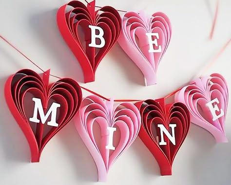 Valentine's Home Decoration, Saint Valentin Diy, Valentines Bricolage, Valentine's Day Decorations, Valentinstag Party, Valentine's Day Crafts For Kids, Diy Valentines Decorations, Family Inspiration, Handmade Valentine