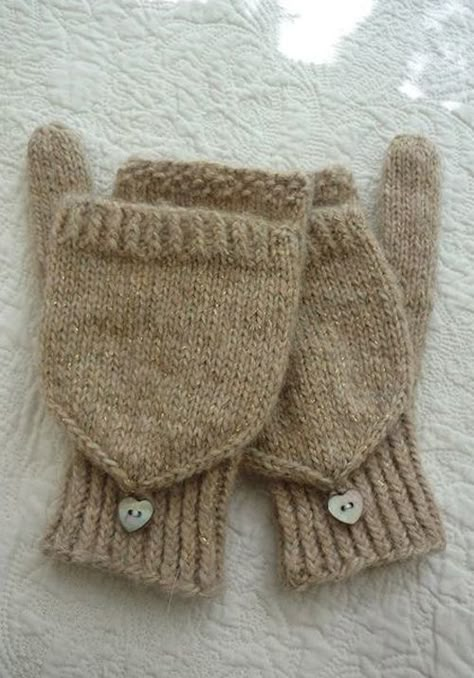 Midsummer Mittens - Free Pattern Mittens Free Pattern, Knitted Gloves Mittens, Knitting Mittens, Knitted Mittens, Gloves Pattern, Fingerless Mitts, Knit Gloves, Crochet Mittens, Mittens Pattern