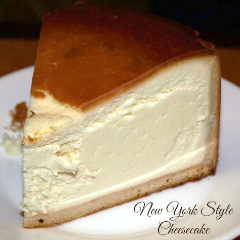 Jenn's Random Scraps: Authentic Pagliacci's New York Style Cheesecake Vanilla Wafer, New York Style Cheesecake, Torte Cupcake, Best Cheesecake, New York Style, Eat Dessert, Cheesecake Recipes, No Bake Desserts, Just Desserts