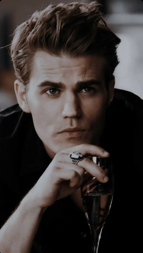 Paul Vampire Diaries, Paul Wesley Vampire Diaries, Klaus From Vampire Diaries, Stefan And Caroline, Vampire Pictures, Vampire Diaries Stefan, Vampire Diaries Guys, Vampire Diaries Wallpaper, Vampire Diaries Damon