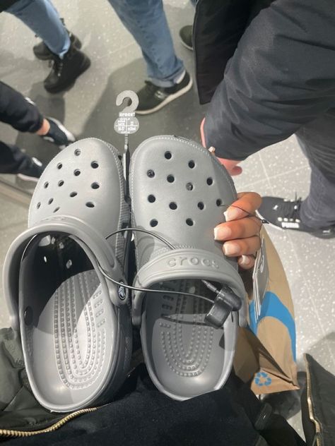 Crock Shoes Outfit, Grey Crocs, Crocs With Jibbitz, Crocs Aesthetic, Gents Shoes, Crocs Fashion, Sixth Form, Trendy Shoes Sneakers, 16 Birthday