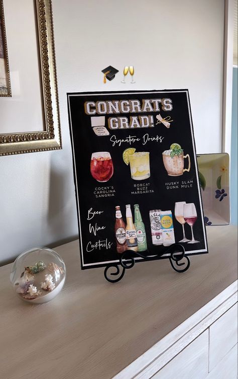 Cocktails For Graduation Party, Graduation Drinks, Graduation Party Drinks, Degree Party, Graduation Cocktail, College Grad Party, Marketing Degree, Alcohol Bar, Drinks Sign