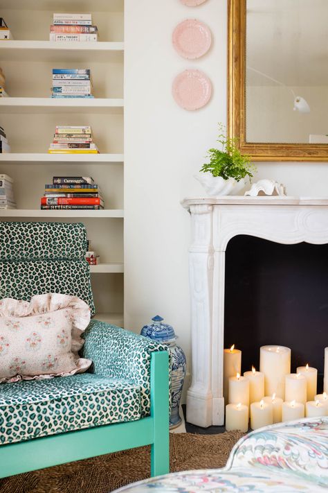 Camden Apartment, London - Sean Symington Sean Symington, Her Personality, London Apartment, Corner Bookcase, Home Decor Inspiration, House Tours, Framed Artwork, Decor Inspiration, In London