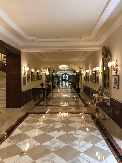 Indian Hotel Lobby, Udaipur Hotel Room, Rajasthan Luxury Hotels, National Gallery Of Modern Art Delhi, Imperial Hotel Delhi, Luxury Mansions Interior, Imperial Hotel, Expensive Furniture, Mansion Interior