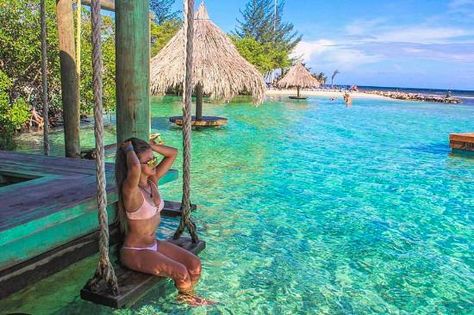 swim up bar with swing Carribean Cruise, Vacation List, Honduras Travel, Roatan Honduras, Swim Up Bar, Princess Cruise, Roatan, Best Resorts, Travel List