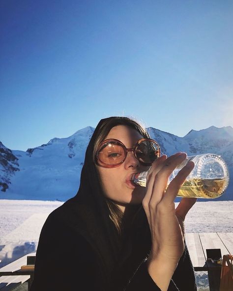 camille rowe, st moritz Saint Moritz, Ski Aesthetic, Ski Bums, Camille Rowe, Snow Trip, Winter Inspo, Ski Season, Foto Ideas Instagram, Ski Trip