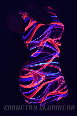 Artsy blacklight dress to show them curves off. I'll take one please. Diy Blacklight Party, Diy Blacklight, Blacklight Party Ideas, Glow Party Outfit, Glow Stick Ideas, Glow Stick Crafts, Neon Party Outfits, Lit Party, Glow Run