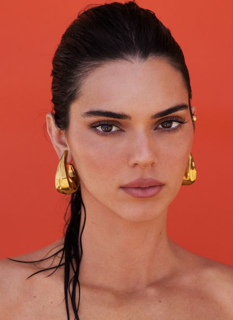 Kendall Jenner Is In Her Feelings Kendall Jenner Maquillaje, Kendall Jenner Summer, Kendall E Kylie, Kendall Jenner Estilo, Style Kendall Jenner, Kendall Jenner Face, Stile Kendall Jenner, Kendall Jenner Makeup, Mert And Marcus