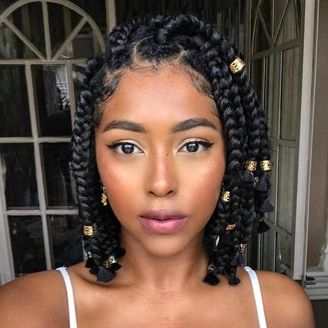 10 braided looks you can totally pull off if your hair is short  #Beauty #Hair #braids #hairstyle #shorthair Trendy We Fryzurach, Cabello Afro Natural, Bob Braids Hairstyles, Medium Box Braids, Short Box Braids Hairstyles, Big Box Braids, Blonde Box Braids, Short Box Braids, Long Box Braids