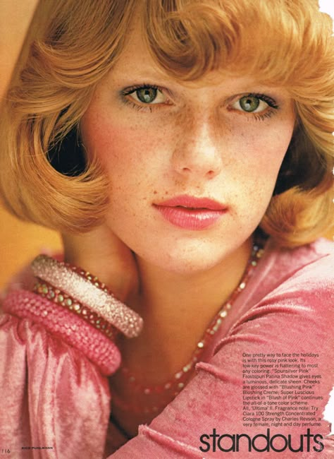 1970s Hairstyles, Patti Hansen, Jill Scott, Seventies Fashion, 70’s Fashion, Glamour Magazine, Gq Men, Richard Avedon, Alley Cat