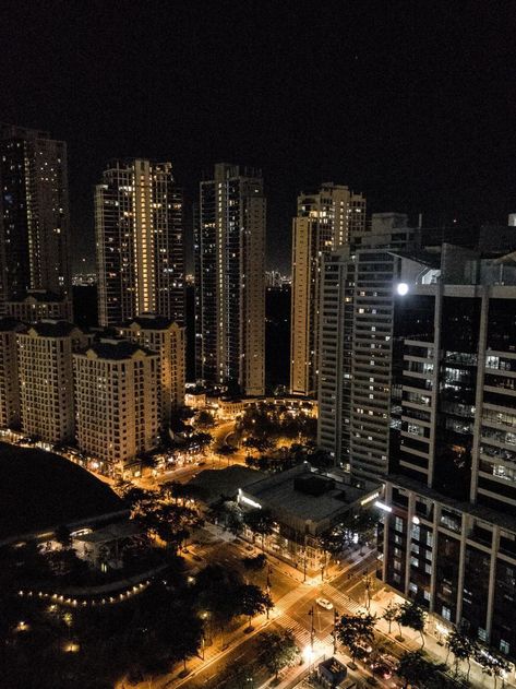 Bgc Taguig Night Aesthetic, Bgc At Night Aesthetic, Bgc Aesthetic Manila, Bgc Night Aesthetic, Bgc Manila Aesthetic, Bgc Manila Aesthetic Night, Philippines City Lights, Manila Philippines Aesthetic Night, Philippines Aesthetic Wallpaper