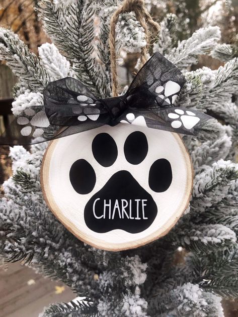 Excited to share this item from my #etsy shop: Pet Ornament, Pet Gift, Dog Ornament, Wood Ornament, Personalized Dog Ornament, Rustic Ornament, Dog Lover Gift, FREE SHIPPING Wood Slice Ornaments, Rustic Ornaments, Dog Christmas Ornaments, Cricut Christmas, Wood Christmas Ornaments, Diy Ornaments, Wood Christmas, Ornament Ideas, Christmas Ornament Crafts