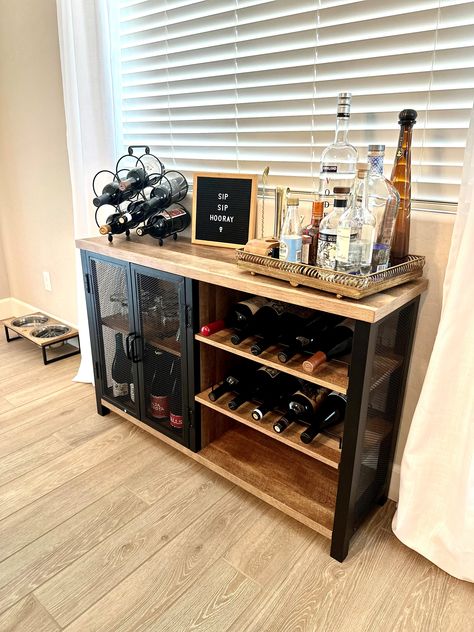 Bar Cabinet Set Up, Drink Cabinet Ideas, Wine Bar Ideas Home Modern, Small Wine Bar Ideas Home, Wine Cart Ideas, Wine Station Ideas, Alcohol Cabinet Ideas, Liquor Cabinet Decor, Wine Bar Ideas Home