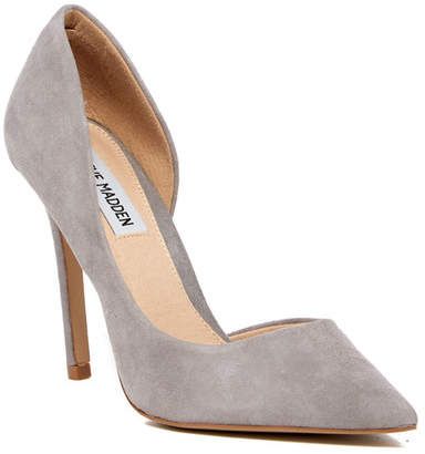 Steve Madden Felicity Pointed Toe Pump Steve Madden Wedges Outfit, Wedges Outfit, Steve Madden Wedges, Steve Madden Heels, Classic Chic, Nike Shoes Women, Womens Wedges, Mens Fashion Shoes, Suede Heels