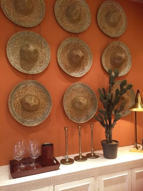 Mexican House Design, Hacienda Mexico, Mexico Trip Outfits, Hacienda Style Home, Mexican Home Interior, Mexico Nails, Mexican Restaurant Design, Mexican Restaurant Decor, Mexican Wall Decor