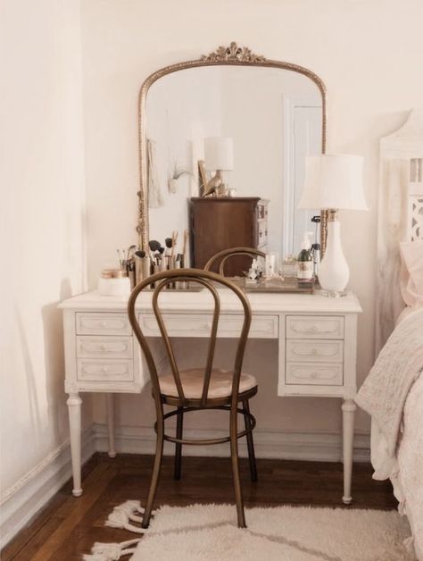 Parisian Bedroom Aesthetic Modern, Women’s Vanity In Bedroom, Writing Desk Into Makeup Vanity, Unique Makeup Vanity Ideas, Vintage Vanity Aesthetic Bedroom, Bedroom Vanity Farmhouse, Redone Vanity Ideas, Cottage Makeup Vanity, Vintage Makeup Desk Aesthetic