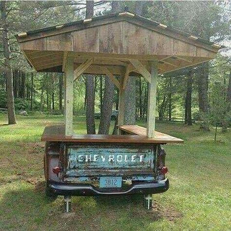 Rustic Outdoor Bar, Bar Exterior, Car Part Furniture, Automotive Furniture, Car Furniture, Old Truck, Old Pickup, Backyard Bar, Dekor Diy