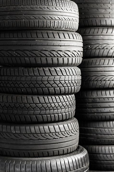 Tire Storage, Clean Tires, Winter Car, Winter Tyres, Old Tires, Used Tires, Flat Tire, Tire Cover, Tyre Shop