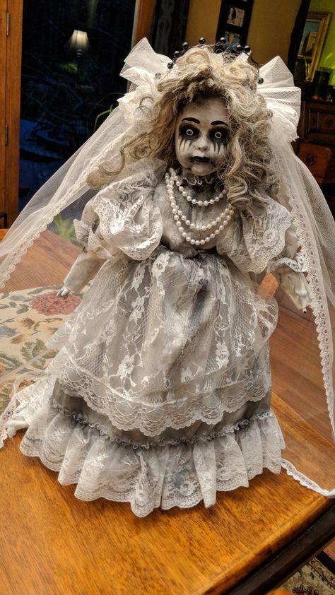 Ghost Bride painted porcelain doll. Halloween decor. Gothic Halloween Dolls Decorations, Creepy Painted Dolls, Creepy Halloween Dolls Diy, Scary Dolls Creepy Halloween, Scary Porcelain Dolls, Creepy Baby Dolls Diy, Porcelain Dolls Creepy, Halloween Dolls Creepy, Diy Scary Dolls