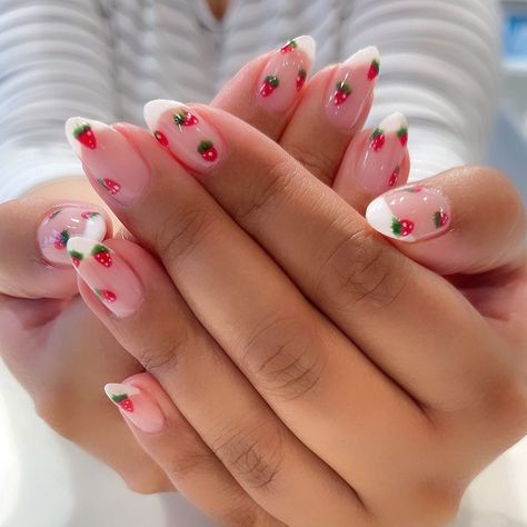 Summer Nails Strawberry, Strawberry Nails Short, Fruit Nails Acrylic, Strawberry Nails Acrylic, Nail Art Strawberry, Strawberry Nails Designs, Pink Strawberry Nails, Cute Nails Almond, Nails Strawberry