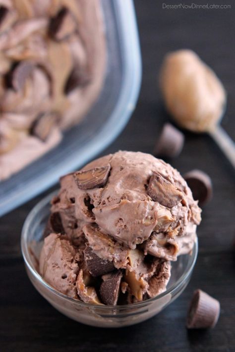 NO CHURN Chocolate Peanut Butter Cup Ice Cream from DessertNowDinnerLater.com Peanut Butter Ice Cream Recipe, Reeses Ice Cream, Peanut Butter Cup Ice Cream, Fancy Ice Cream, Cup Ice Cream, Butter Ice Cream, Peanut Butter Ice Cream, Easy Ice Cream, Homemade Ice Cream Recipes